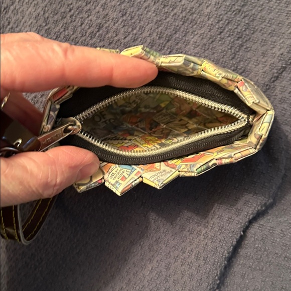 Wallets - Picture 5 of 6